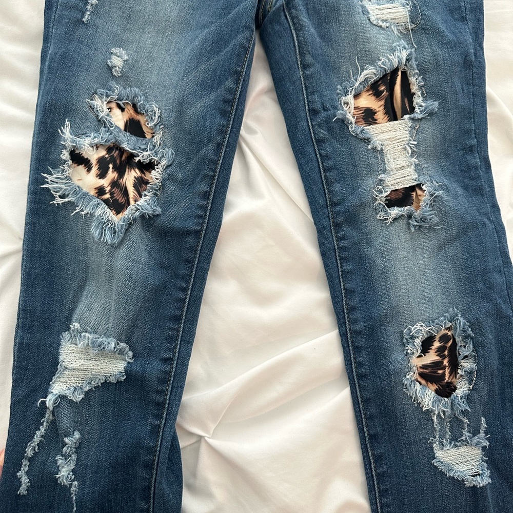 Distressed Jeans With Leopard Print Patch - image 5